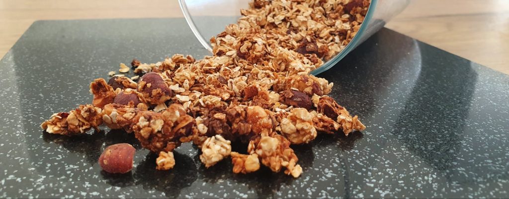 Claire Bouchevreau Diététicienne Béziers Pouzolles et Roujan Granola maison à la noisettes